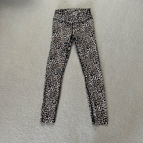 Outdoor voices leopard set - Picture 2 of 3